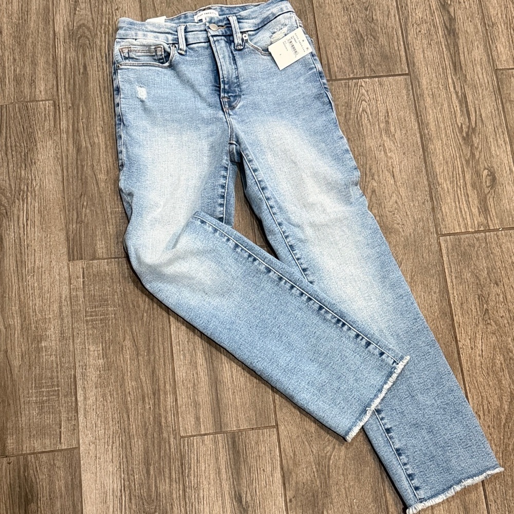 NWT Good American Good Legs Vintage Straight Jeans